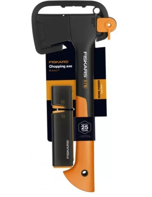 FISKARS X7 kisfejsze Xsharp élezővel 129048